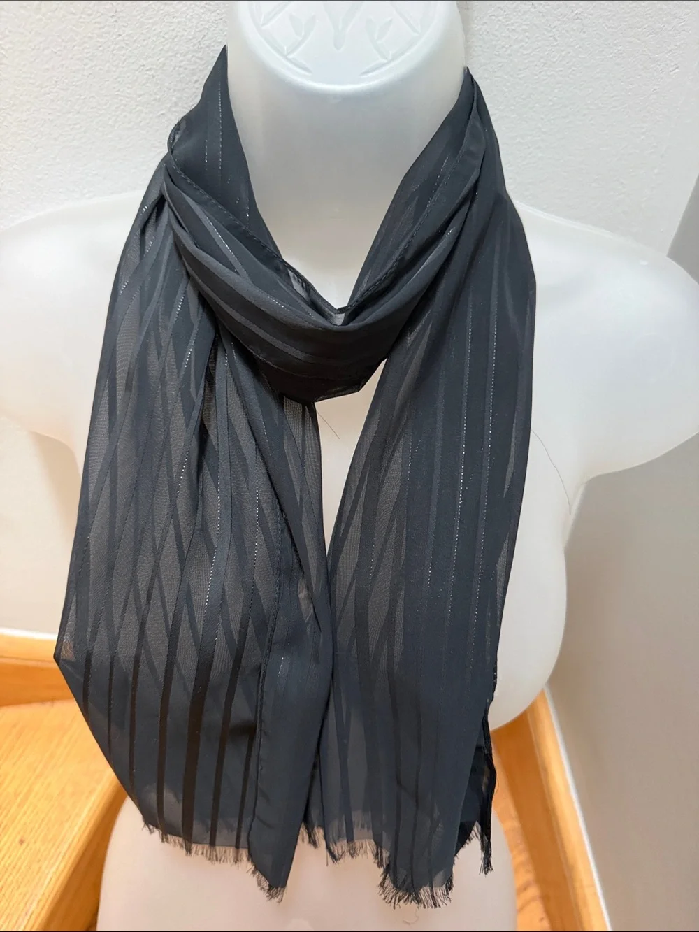 VTG Black Metallic Accent Thread Sheer Striped Lightweight Evening Scarf